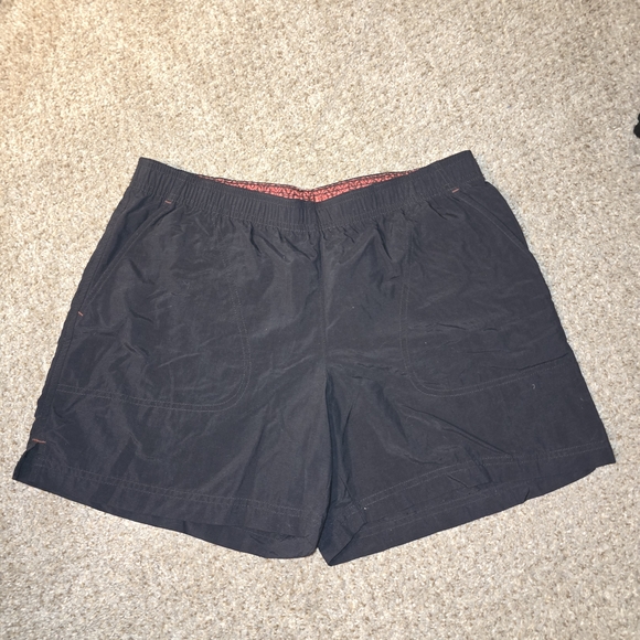 Columbia Pants - Columbia Black Shorts Size Medium